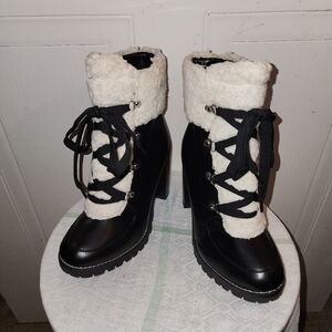 BCBGeneration Women's Palli Hiker Booties Black/Faux Fur  Women's Size 9.5M